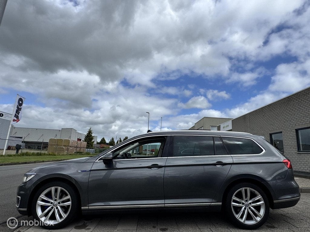 Volkswagen Passat Variant 1.4 TSI GTE Highline|Pano Carplay, Auto's, Euro 6, 4 cilinders, Hybride Elektrisch/Benzine, 1600 kg