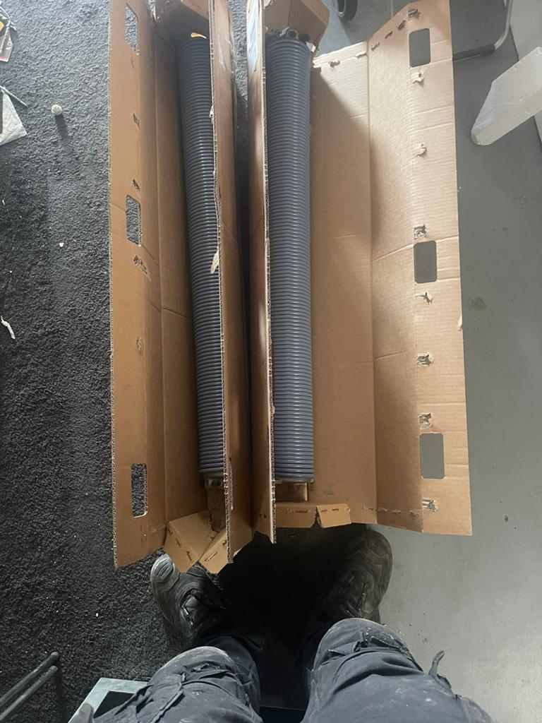 Complete set torsieveren voor industriële overheaddeur, Ophalen of Verzenden, Nieuw, IJzer, Overige typen