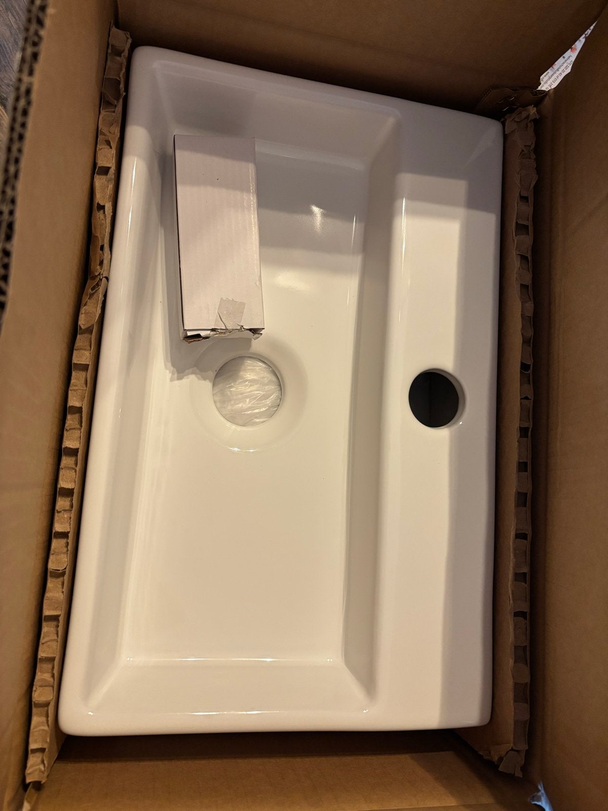 Nieuwe Differnz Flat Ceramic fontein wasbak wit, Ophalen of Verzenden, Nieuw, Wastafel