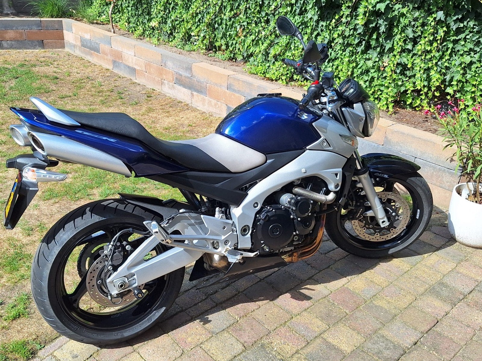 Suzuki GSR600A - Naked bike, Particulier, Naked bike