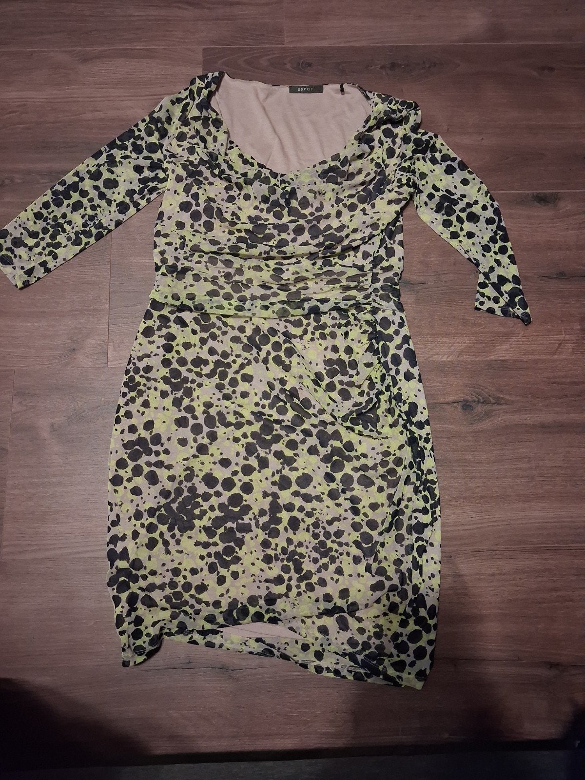 Esprit, Ophalen of Verzenden, Zo goed als nieuw, Maat 38/40 (M), Boven de knie