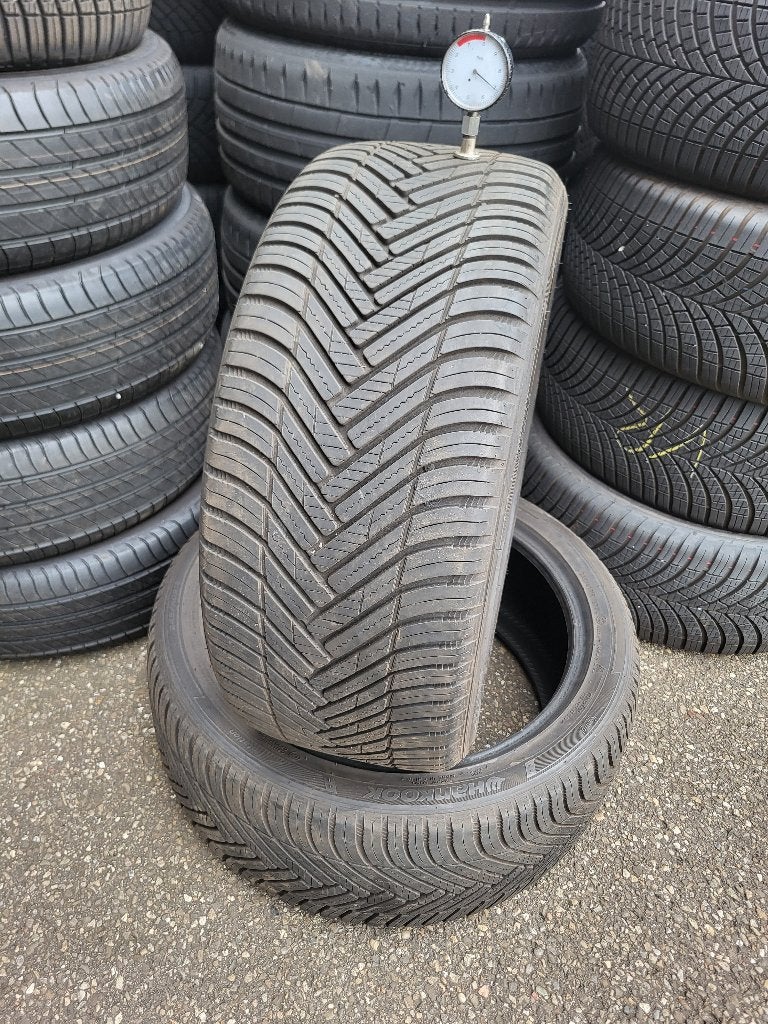2 x 245/40/18 Hankook Allseaons 7mm 150,- Incl montage !