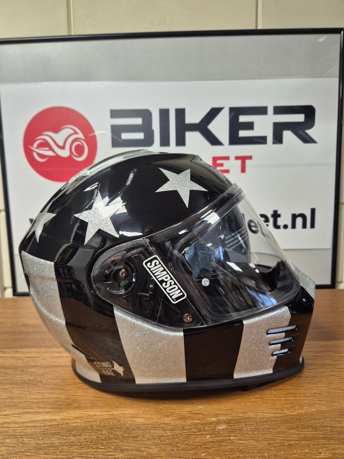 simpson venom stingray. maat M, Motoren, M, Dames, Ophalen of Verzenden, Integraalhelm