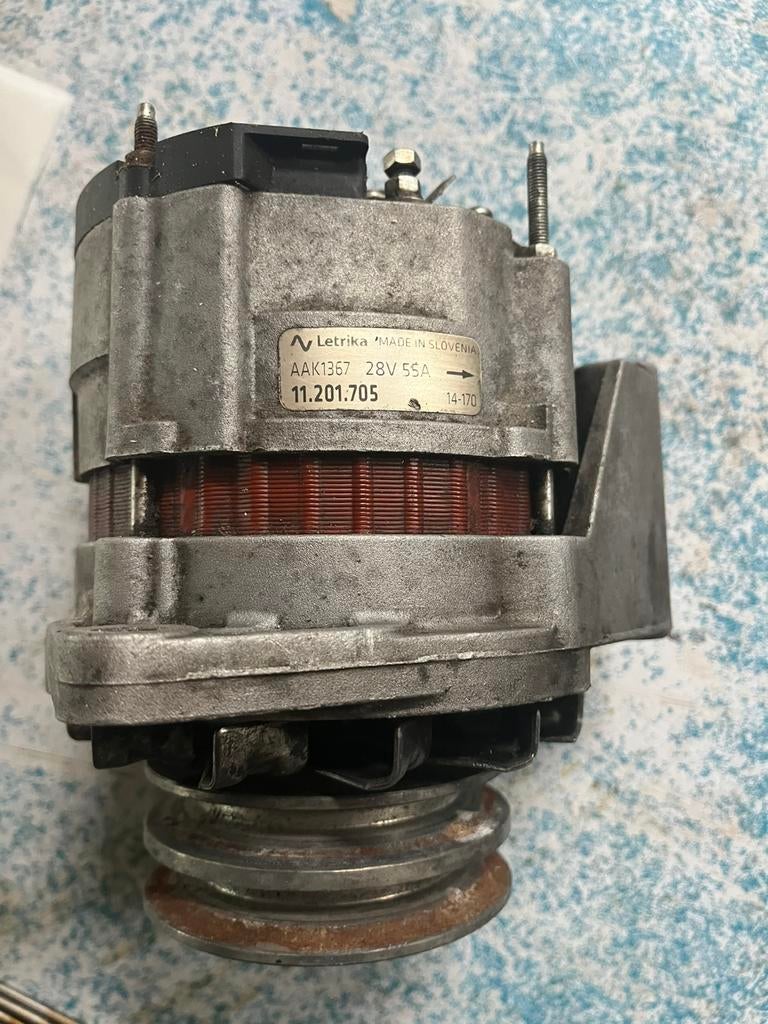 Dynamo 24-28 volt en 55 A, Ophalen