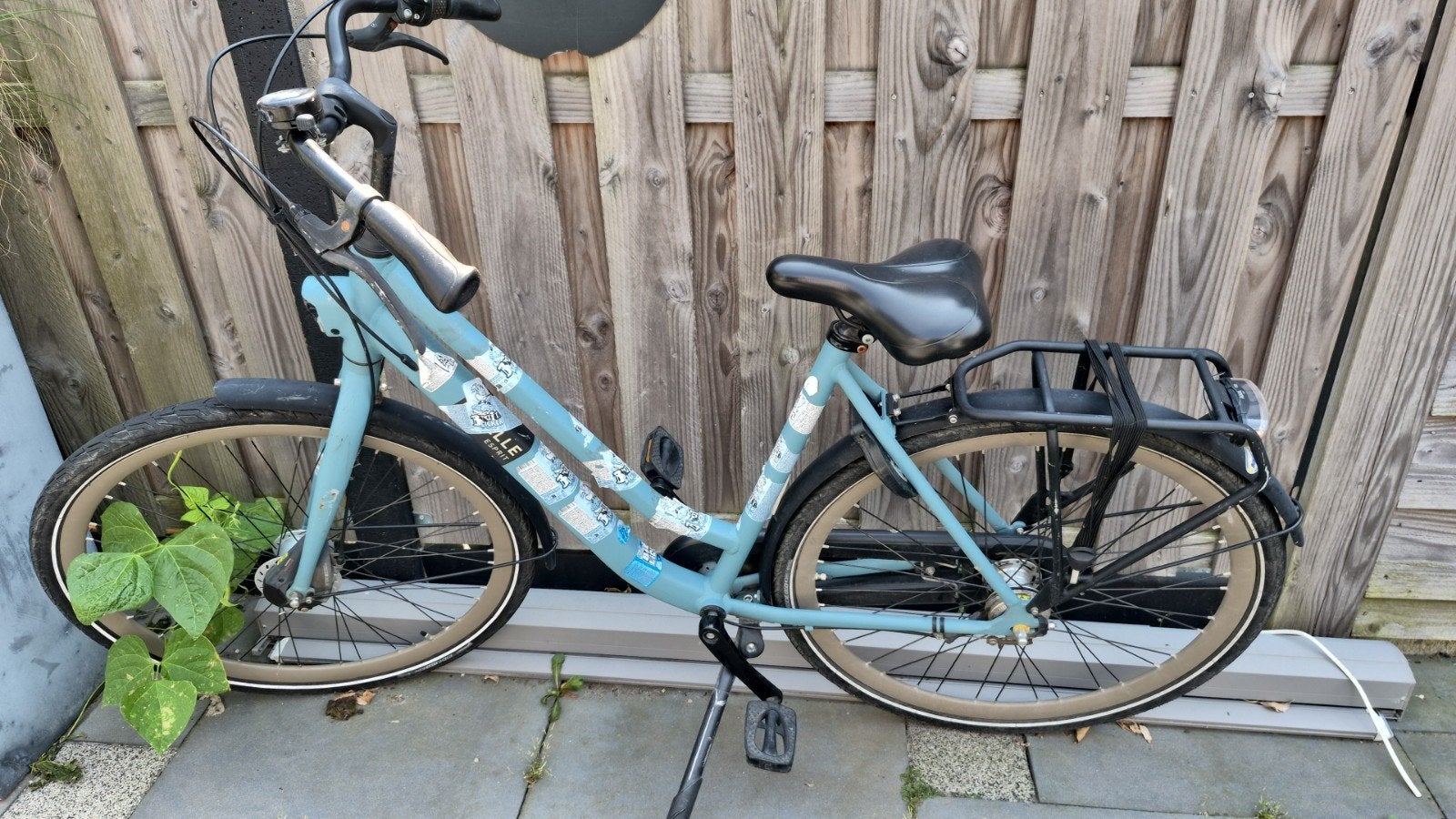 Nette fiets met wat aandachtspunten, Fietsen en Brommers, Fietsen | Dames | Damesfietsen, Gebruikt, Velgrem, 50 tot 53 cm, Ophalen