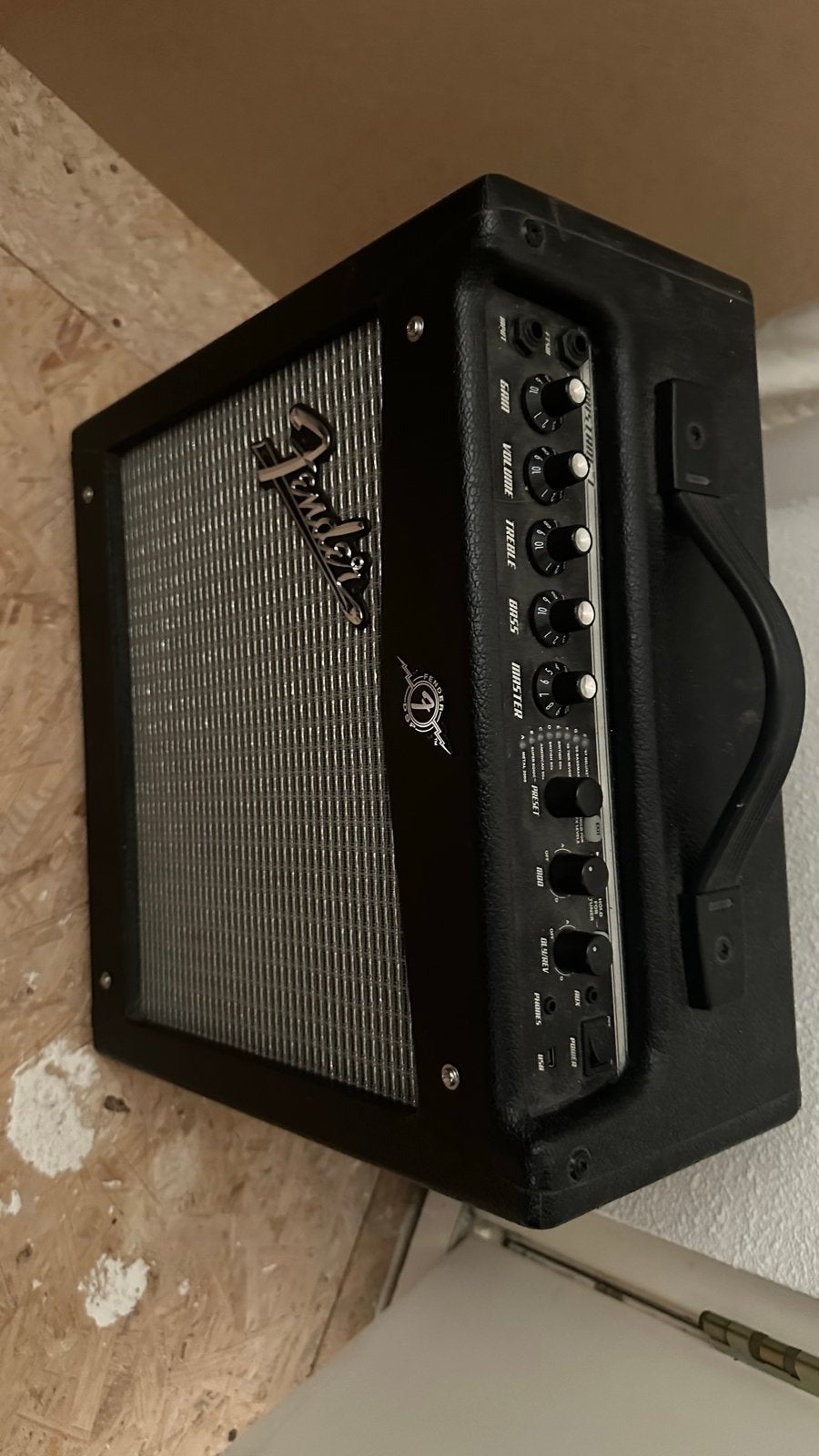 Fender Mustang I gitaarversterker, Muziek en Instrumenten, Ophalen, Gebruikt, Gitaar, Minder dan 50 watt