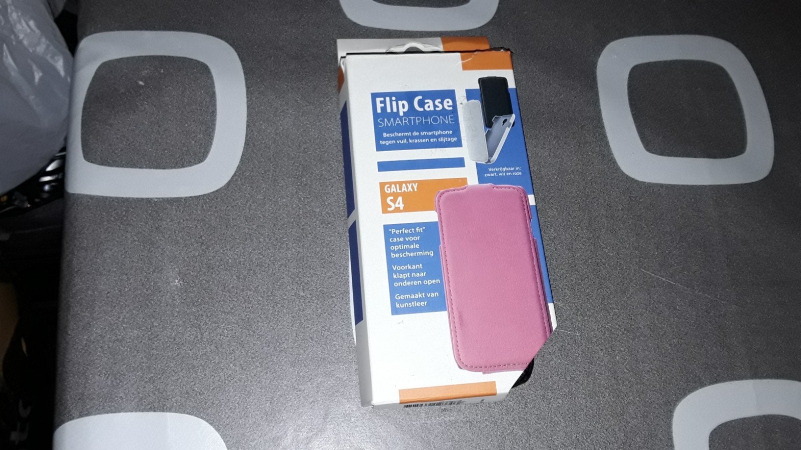 Flip Case Smartphone Galaxy S4 Zwart. Nieuw In Doos., Ophalen of Verzenden, Nieuw, Galaxy S4, Frontje of Cover