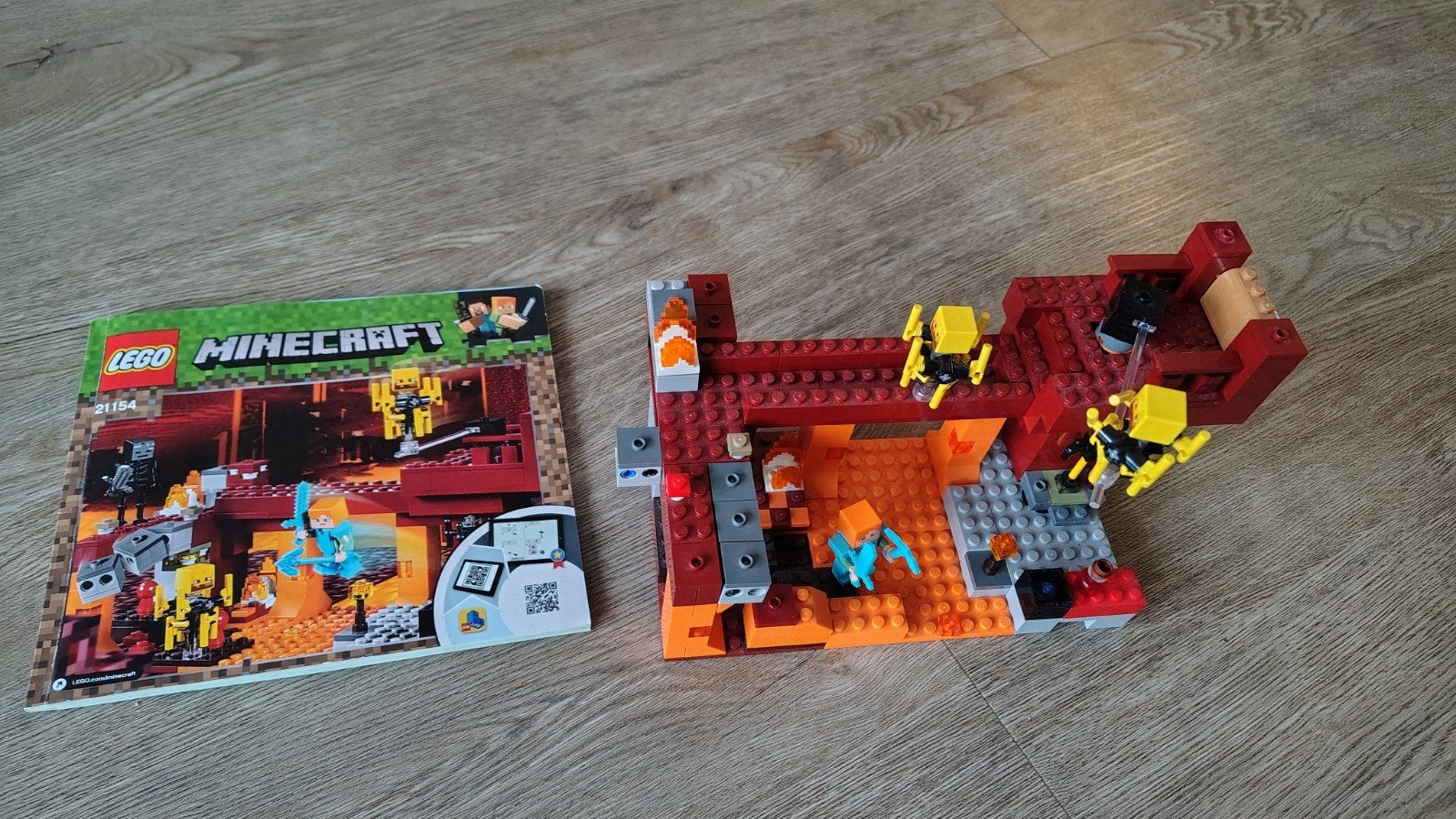 Lego Minecraft 21154, Minecraft, Lego, Ophalen of Verzenden, Zo goed als nieuw