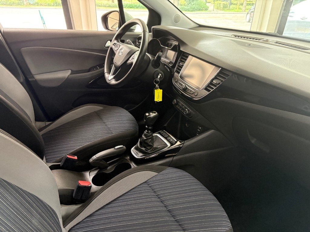 Opel CROSSLAND X 1.2 T Navigatie Airco Trekhaak Apple Androi, Voorwielaandrijving, 840 kg, Gebruikt, 1199 cc