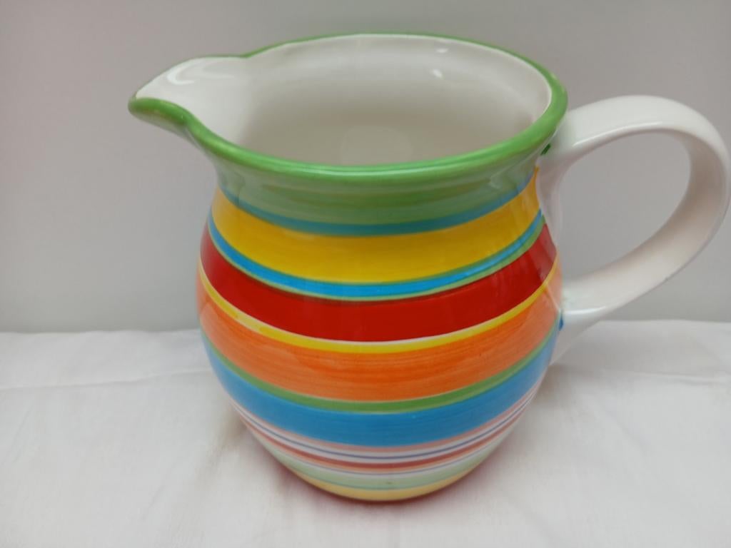 Kleurrijke schenkkan , vaas, regenboog kleuren/strepen, Huis en Inrichting, Keuken | Servies, Ophalen of Verzenden, Gebruikt, Overige stijlen