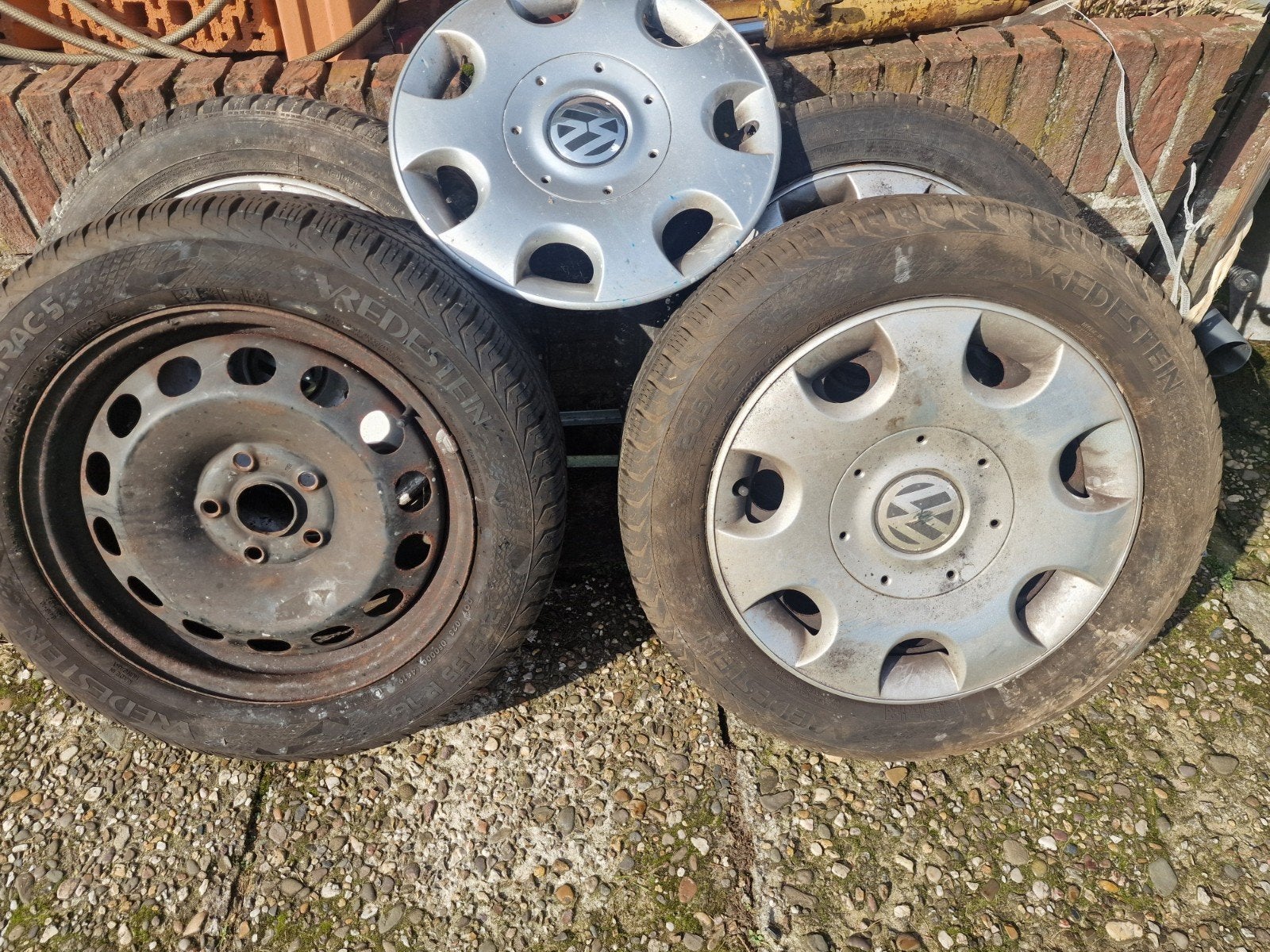 Vredestein winterbanden op stalen velgen Golf 5, Ophalen, Gebruikt, 16 inch, Banden en Velgen