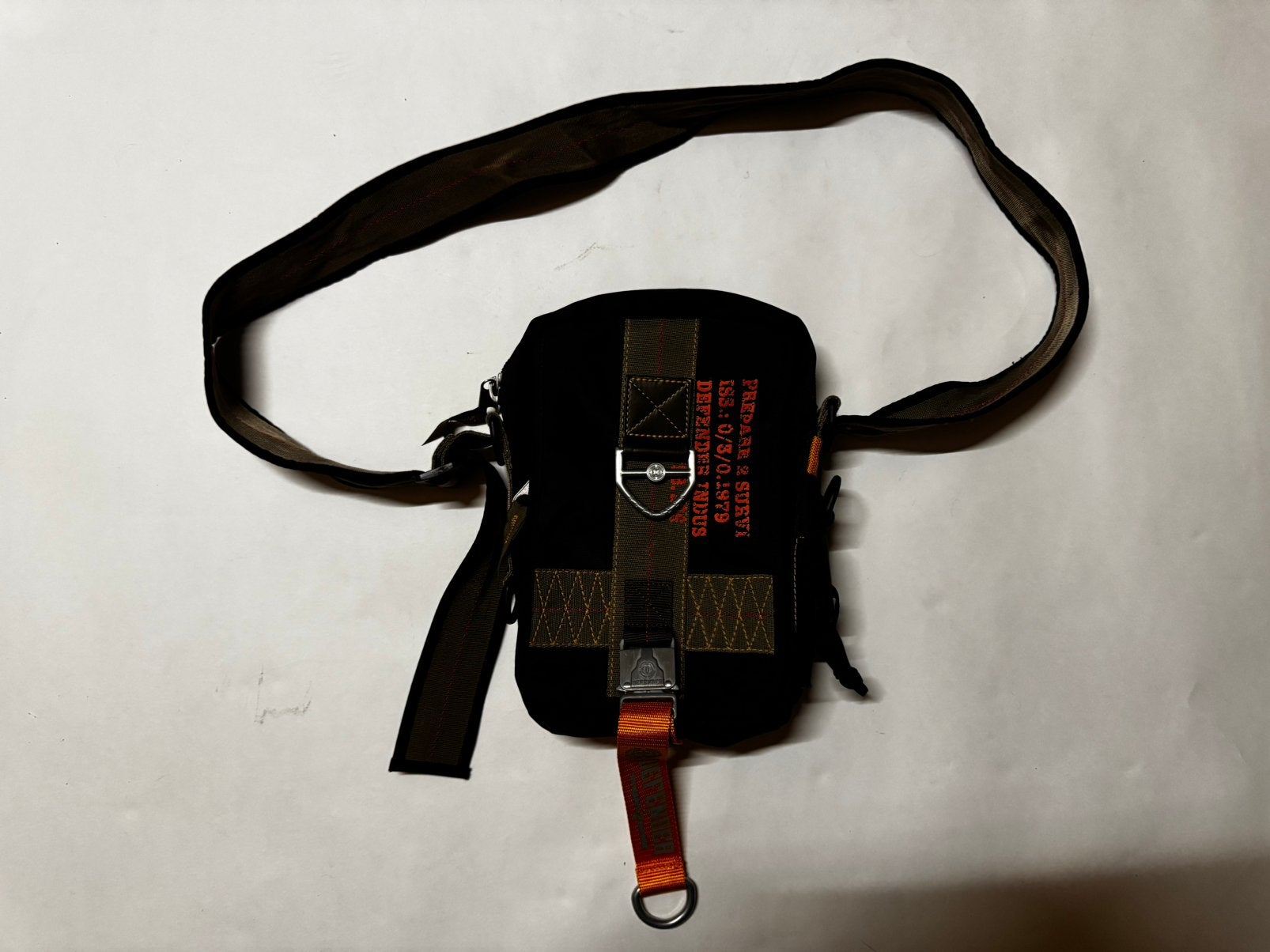 Nieuw! Stoer DEFENDER schoudertasje., Ophalen of Verzenden, Nieuw, Overige merken