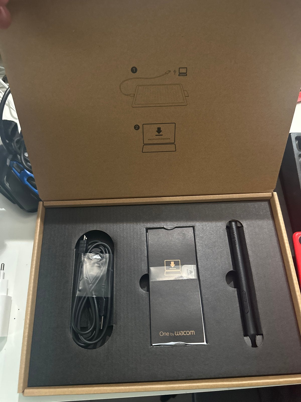 One by Wacom Creative Pen Tablet - Zo goed als nieuw, Computers en Software, Ophalen of Verzenden, Zo goed als nieuw, Bedraad
