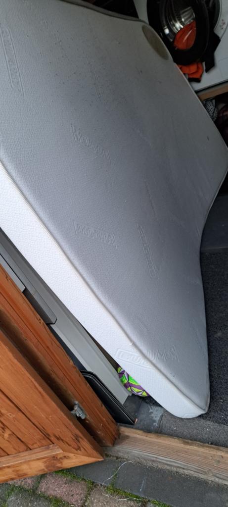 Bultex Comfort Matras - Gebruikt Frans bed matras komt uit, Huis en Inrichting, Slaapkamer | Matrassen en Bedbodems, Ophalen, Zo goed als nieuw