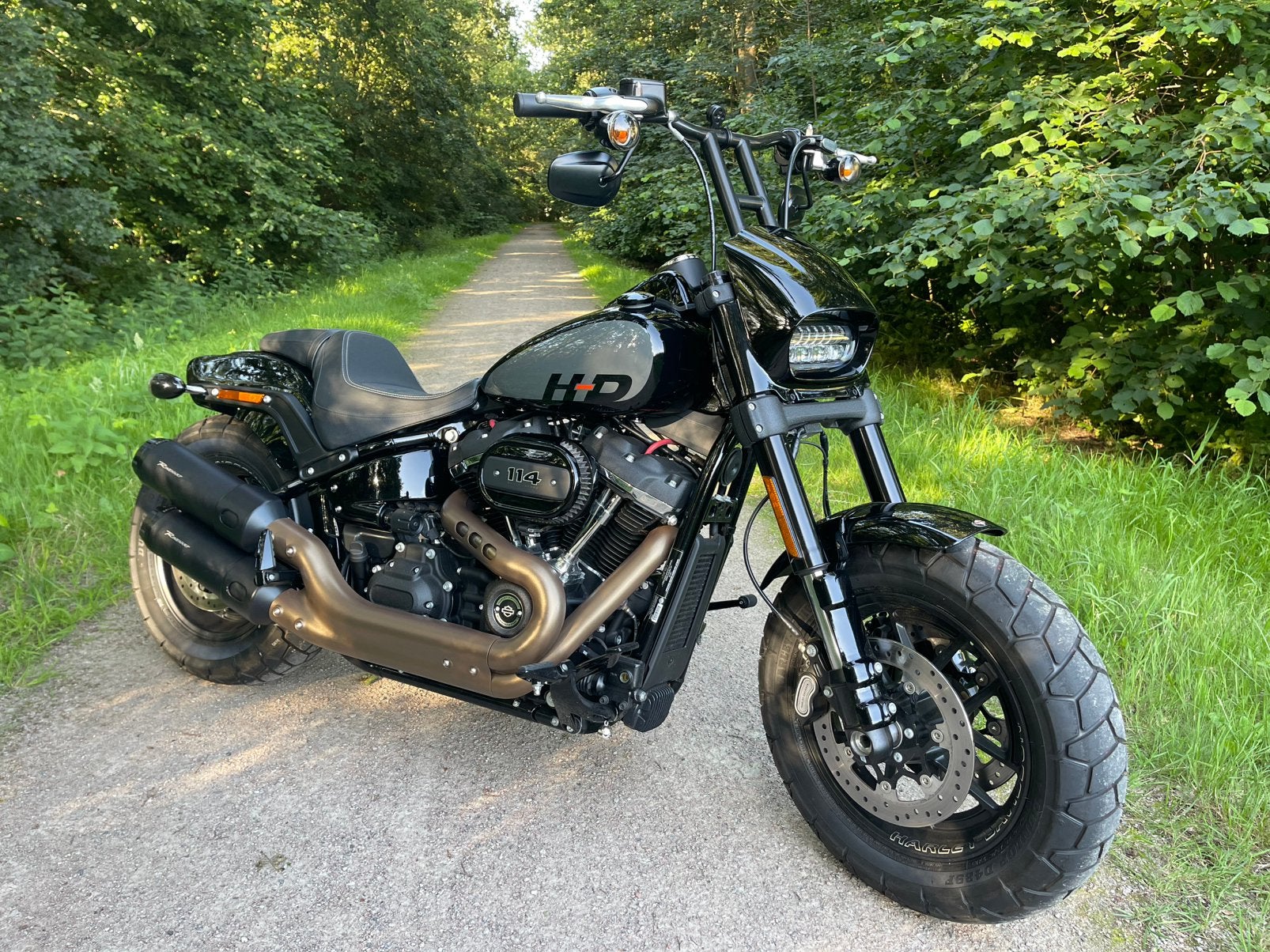 Harley-Davidson Fat Bob 2024 - Slechts 2600 km, Fabrieksgara, 2 cilinders, Occasion, Particulier, Meer dan 35 kW