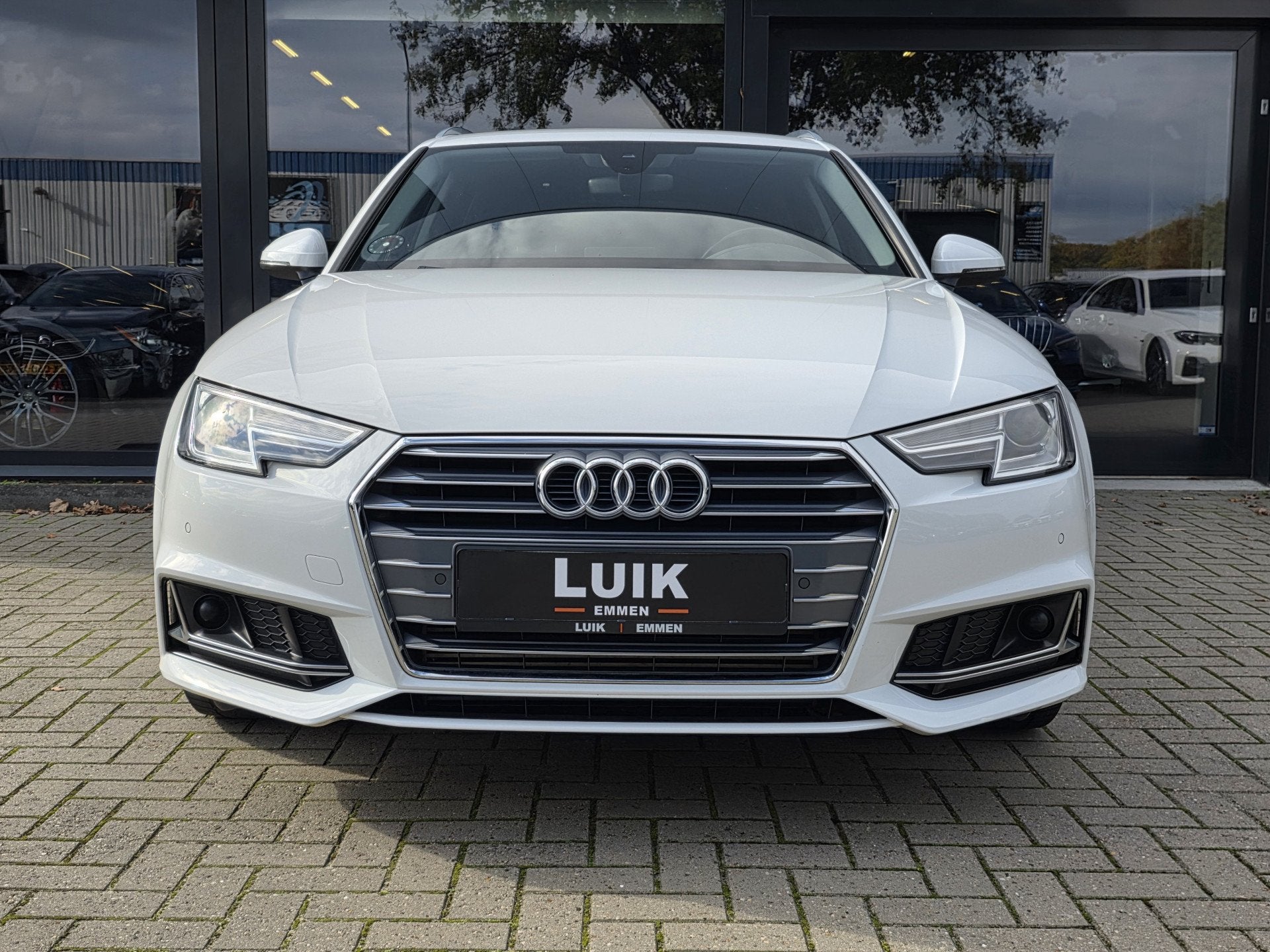 Audi A4 Avant 2.0 TFSI MHEV Sport Lease Edition + CAMERA + L, Dealer onderhouden, Gebruikt, Zwart, 1984 cc