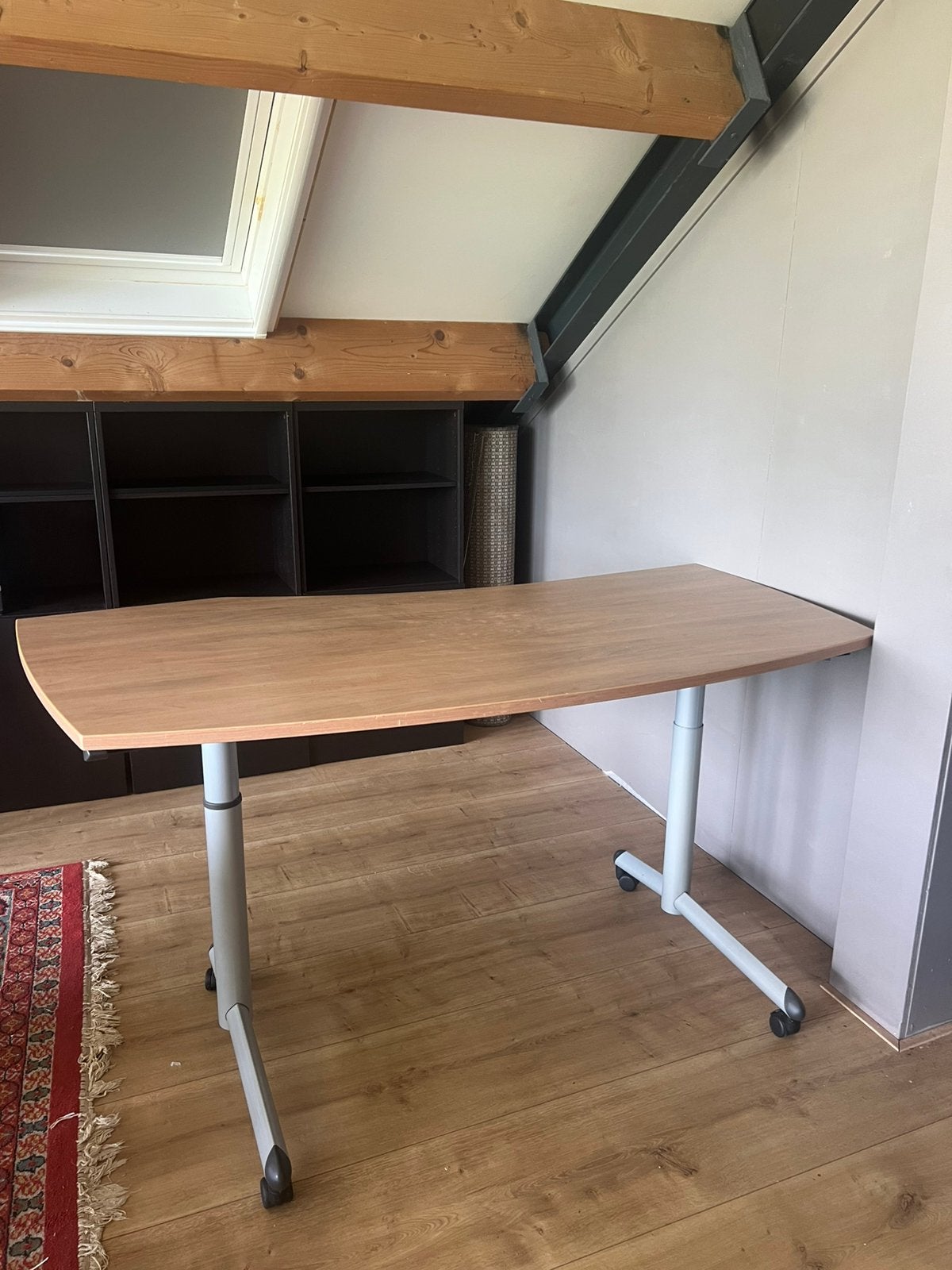Bureau met wieltjes, Huis en Inrichting, Ophalen, In hoogte verstelbaar, Gebruikt