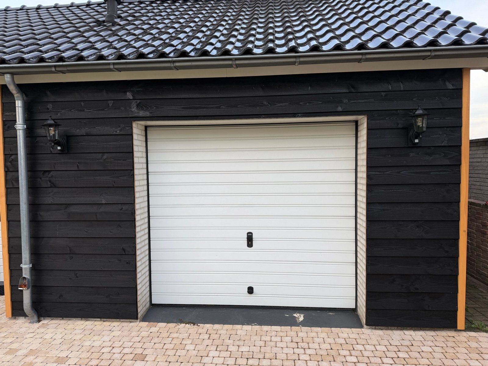 Normstahl geïsoleerde sectionaal garagedeur + motor, Doe-het-zelf en Verbouw, Ophalen, Gebruikt, Garagedeur, Metaal