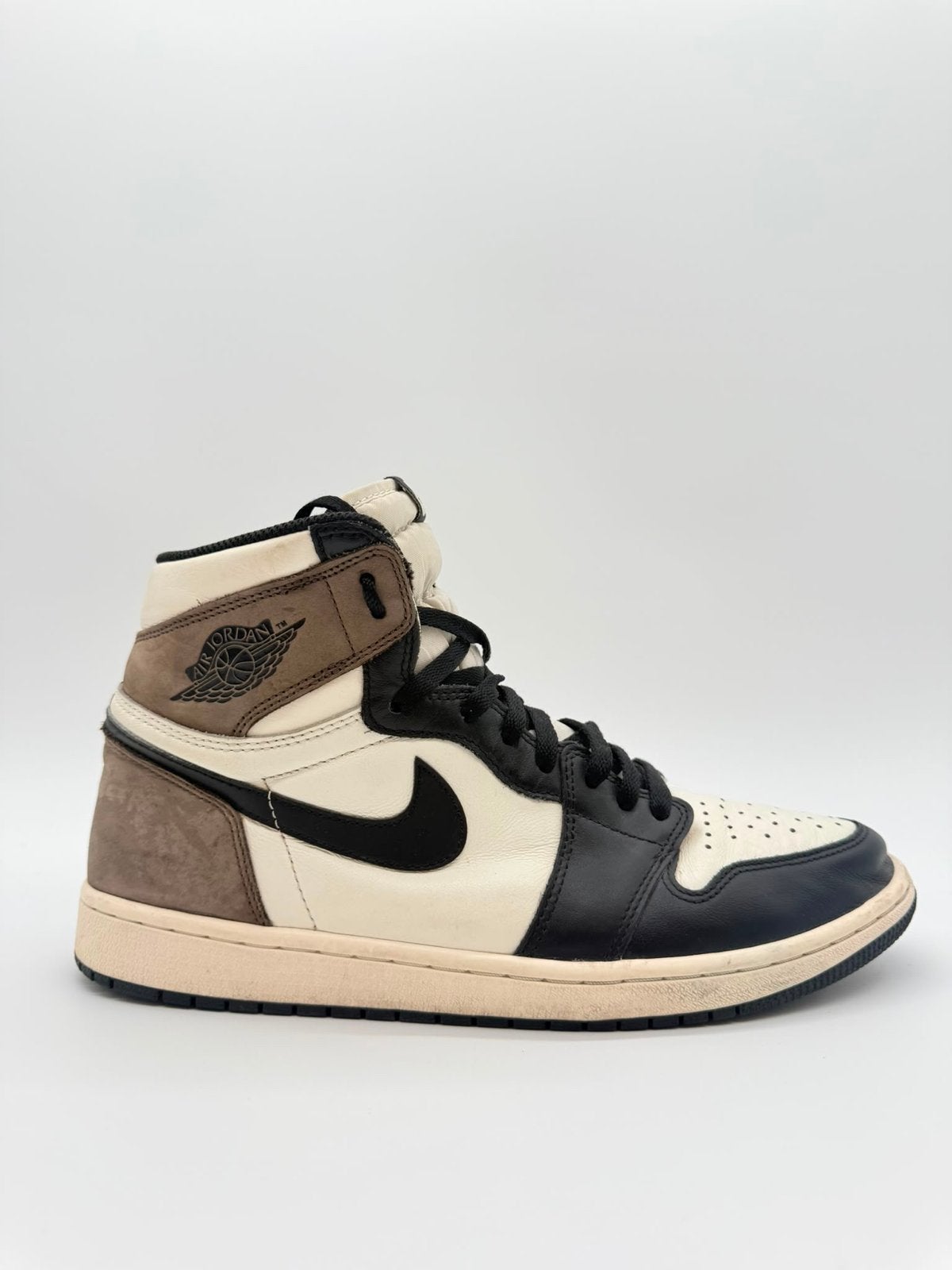 Nike Jordan 1 High Dark Mocha - Maat 45, Kleding | Heren, Bruin, ., Ophalen of Verzenden, Sneakers of Gympen