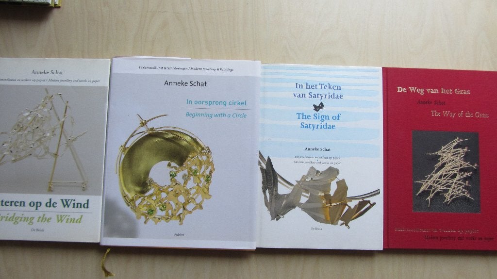 4 boeken Anneke Schat (edelsmeedkunst), Ophalen of Verzenden, Zo goed als nieuw