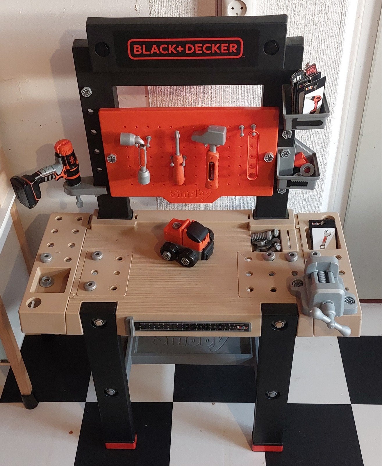 Smoby Black+Decker Bricolo Ultimate kinderwerkbank, Kinderen en Baby's, Speelgoed | Speeltafels, Ophalen, Gebruikt