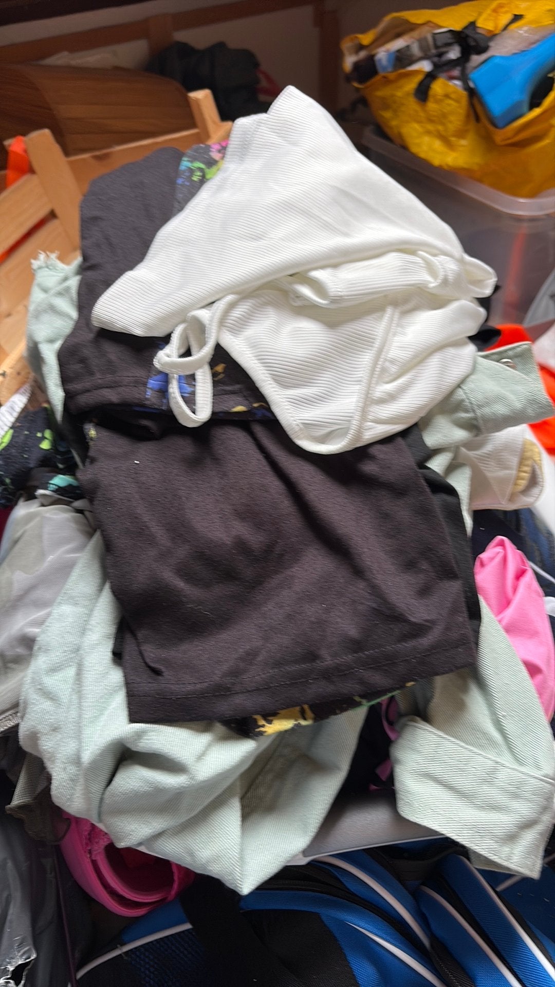 Dames en kinderkleding gratis, Ophalen, Zo goed als nieuw
