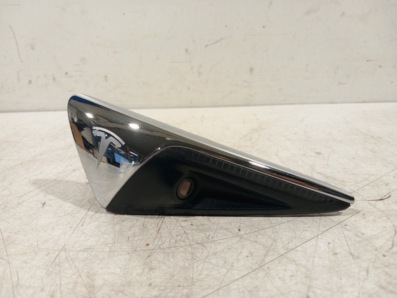 Camera voor Tesla Model 3, Onderdelen@venauto.nl, Van der Ven Autorecycling B.V., Gebruikt, Ettenseweg 76, 4706 PB Roosendaal, The Netherlands