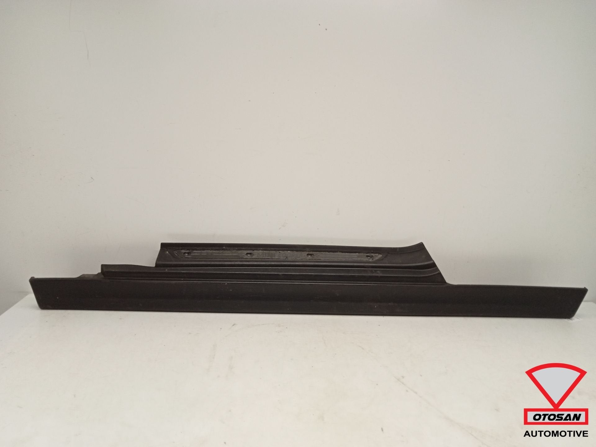Mini Cooper F56 Side Skirt Links 51777300817