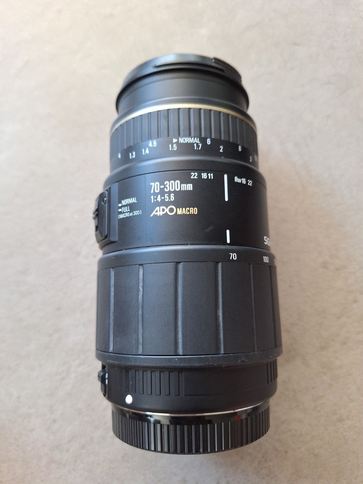 Sigma 70-300mm 1:4-5.6 APO Macro Zoomens met Canon vatting, Ophalen, Sigma, Telelens, Zo goed als nieuw