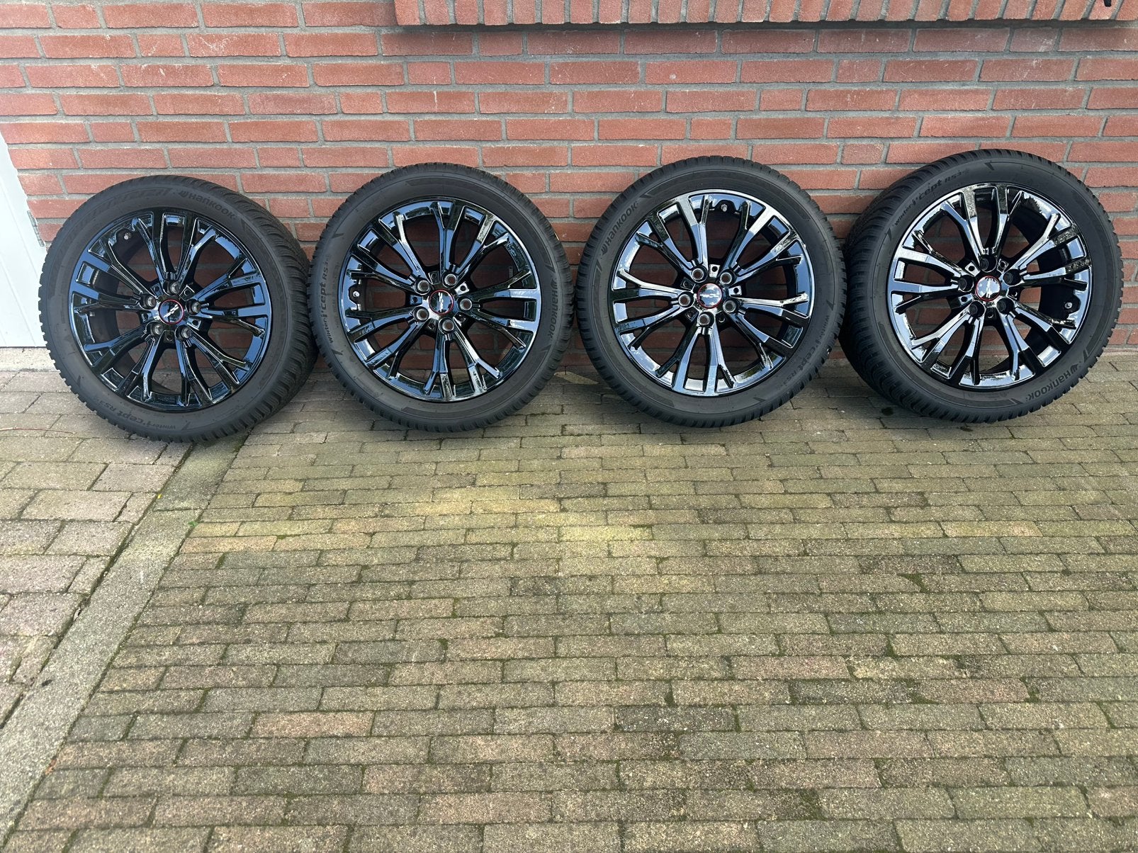 Set 17 Inch Mini JCW Star Spoke Jet Black Winterwielen,M25, Ophalen, Gebruikt, Banden en Velgen, 17 inch