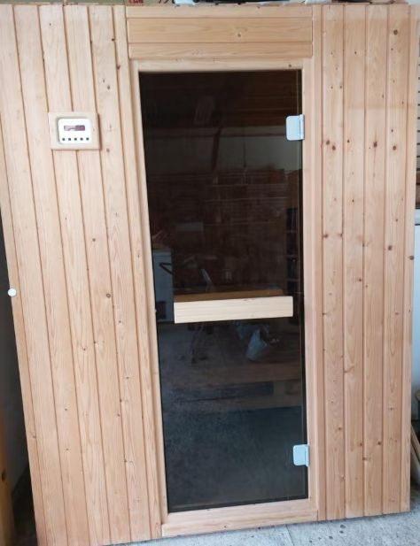 mooie kleine sauna met nieuwe kachel, Ophalen, Zo goed als nieuw, Fins of Traditioneel, Complete sauna