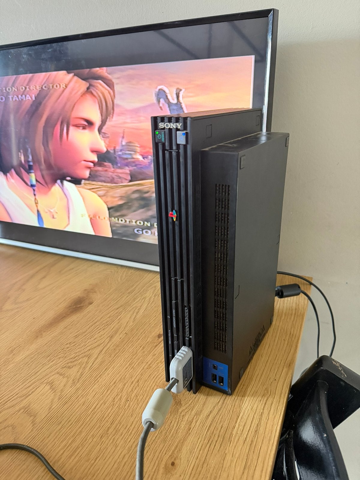 Playstation 2 met controller en kabels!, Spelcomputers en Games, Ophalen of Verzenden, Zo goed als nieuw, Met 1 controller, Phat
