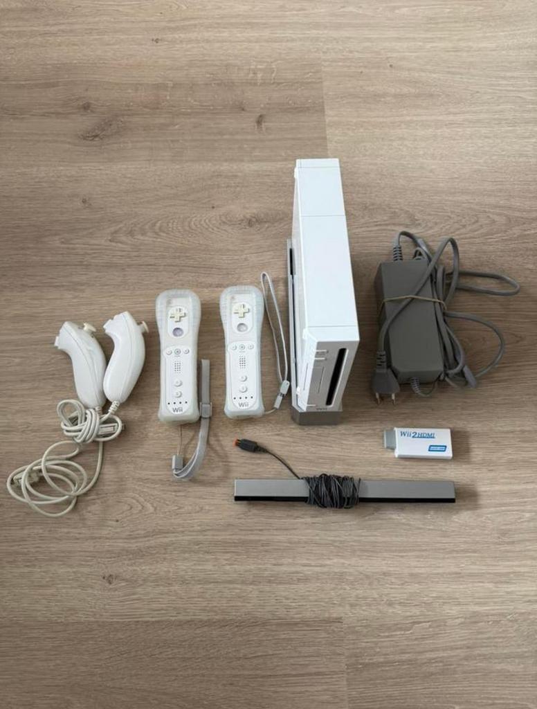 Nintendo Wii set, Spelcomputers en Games, Spelcomputers | Nintendo Wii, Ophalen of Verzenden, Zo goed als nieuw, Met 1 controller
