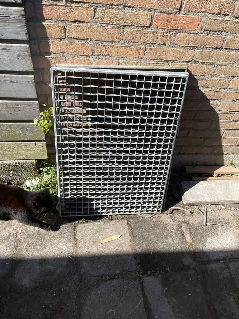 Stalen rooster rek voor op de grond 80 bij 60 cm, Doe-het-zelf en Verbouw, Metalen, Ophalen