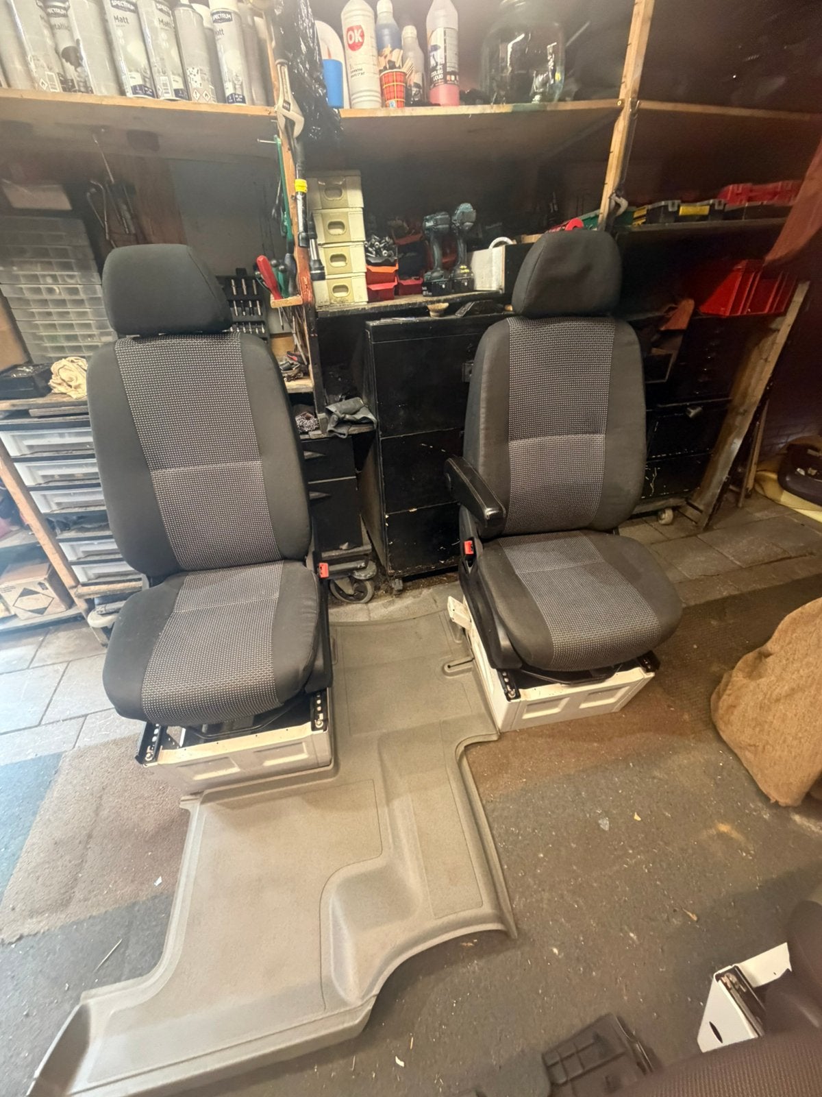 Setje mercedes sprinter 906/vw crafter stoelen bestuurder&bi, Auto-onderdelen, Ophalen of Verzenden, Gebruikt, Mercedes-Benz