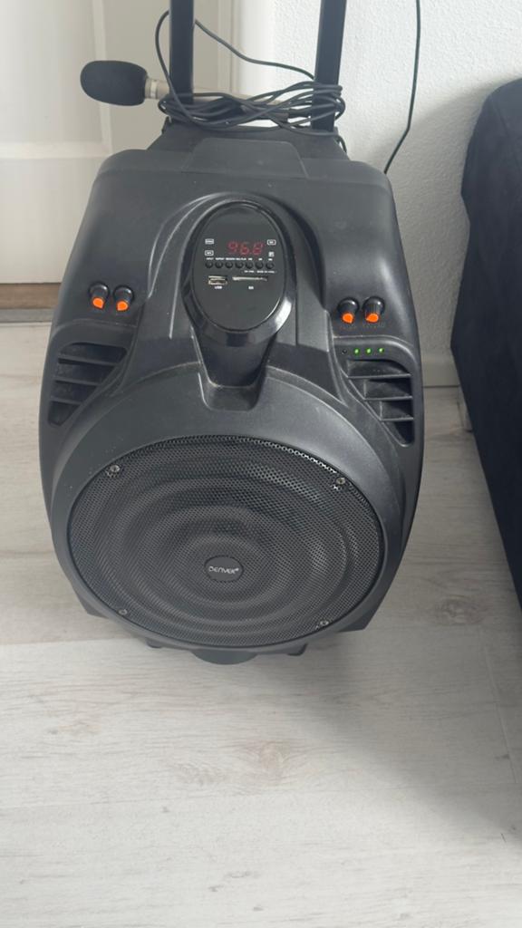 Denver Speaker met microfoon, Ophalen, Zo goed als nieuw, Luidspreker(s)