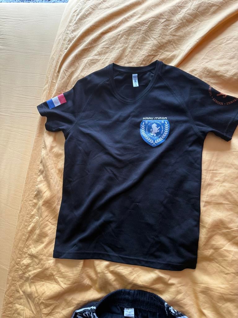 Krav Maga T-shirt Zwart (8-10 jaar), Ophalen of Verzenden, Zo goed als nieuw, Zwart