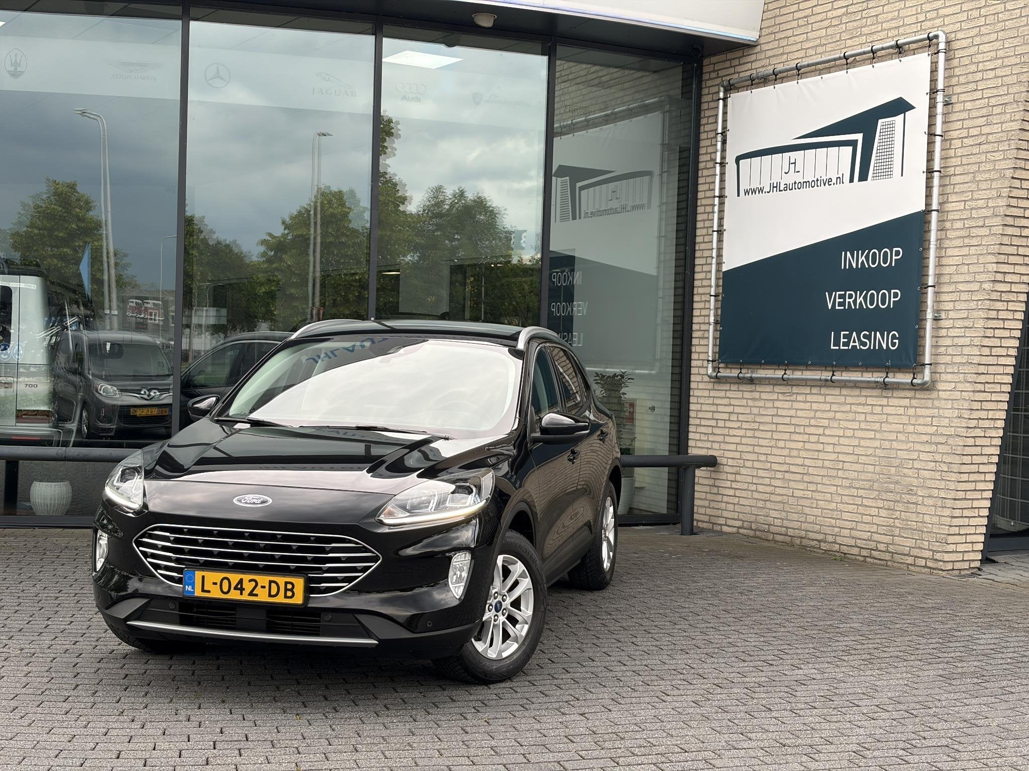 Ford Kuga 1.5 EcoBoost Titanium*LED*CAM*NAVI*ECC*LANE ASSIST, Auto's, Voorwielaandrijving, Stof, Euro 6, 150 pk