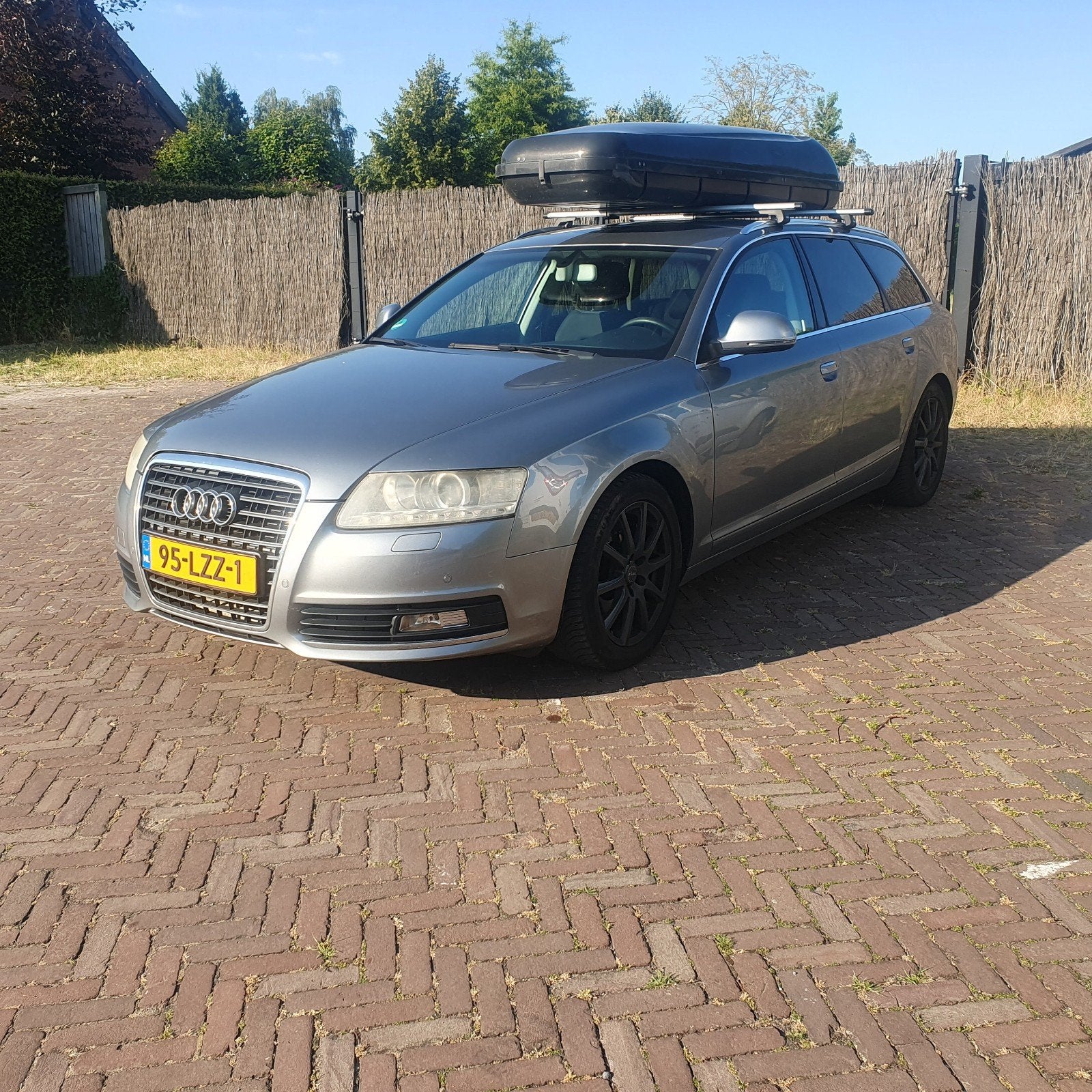 Audi A6 2.0 Tfsi Avant 125KW AUT 2010 Grijs, Auto's, Stof, Zwart, 1984 cc, Xenon verlichting