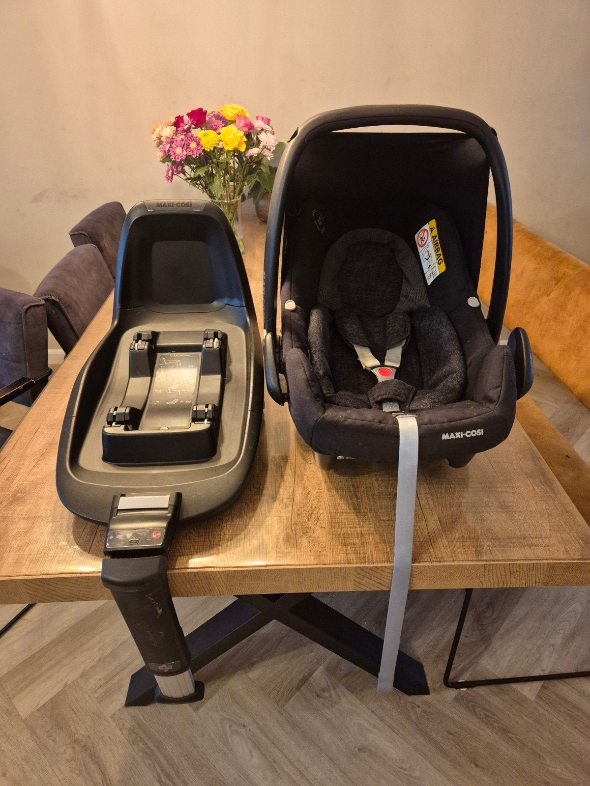 Maxi-Cosi autostoel met FamilyFix One i-Size base, Ophalen