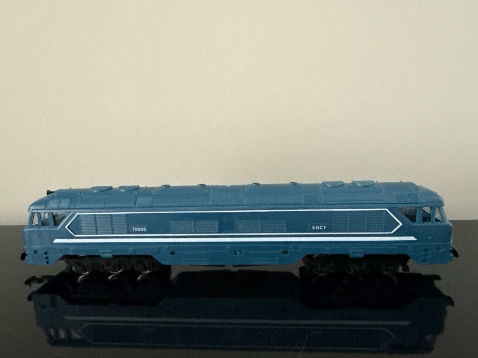 SNCF 70000 Trein Schaalmodel - Made in Slovenia, Hobby en Vrije tijd, Modeltreinen | H0, Overige merken, Ophalen of Verzenden