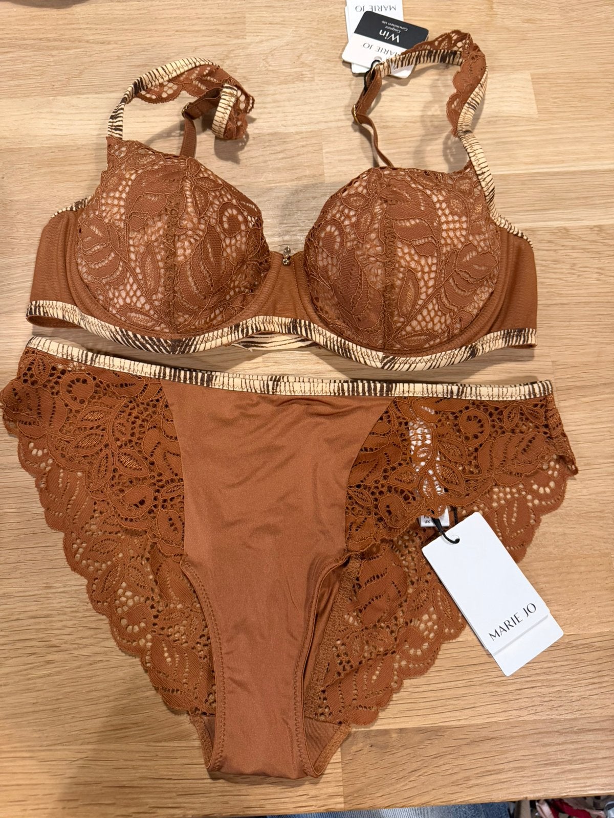 Marie Jo bh 75C slip 38 NIEUW!! Bh €30, Ophalen of Verzenden, BH