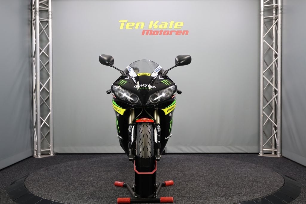 Yamaha YZF R1, Sportuitlaat, Bedrijf, Super Sport, Meer dan 35 kW