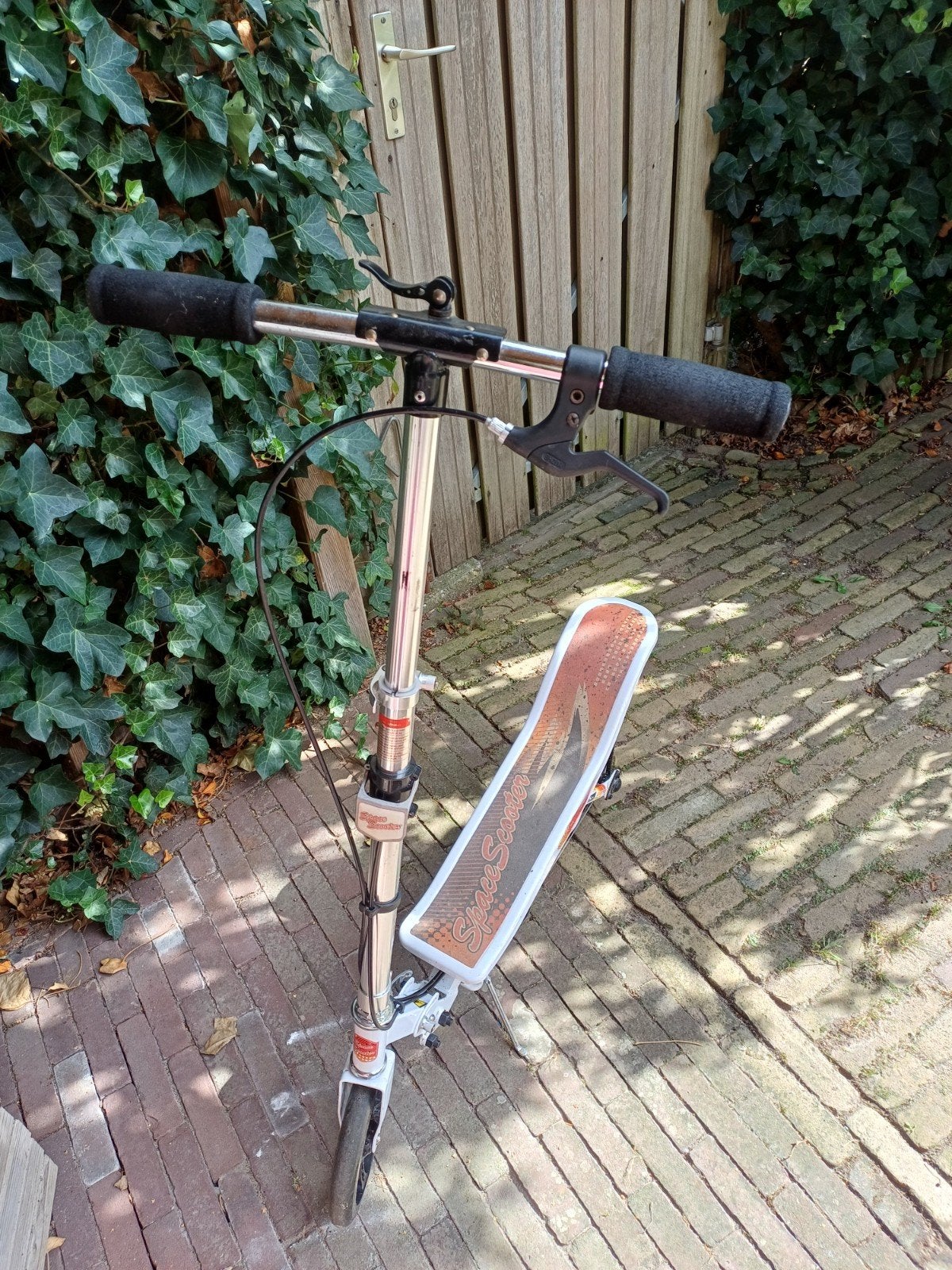 Space Scooter - Wit/Oranje - Gebruikt, Fietsen en Brommers, Steps, Ophalen of Verzenden, Gebruikt, Gewone step, Space Scooter