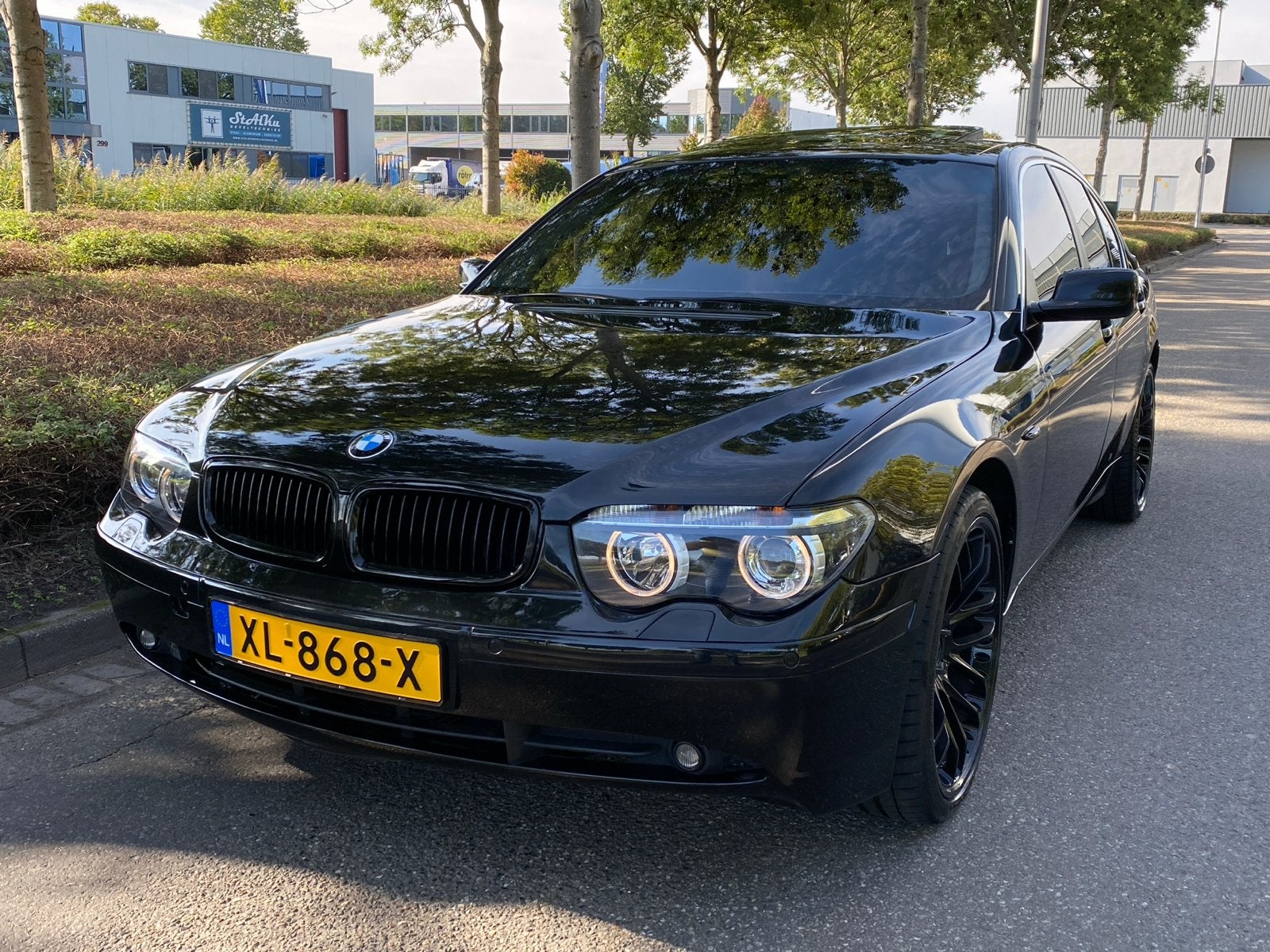 Unieke (Blacked out) BMW 7-Serie 4.4 745I, Auto's, BMW, Automaat, Achterwielaandrijving, 8 cilinders, Zwart
