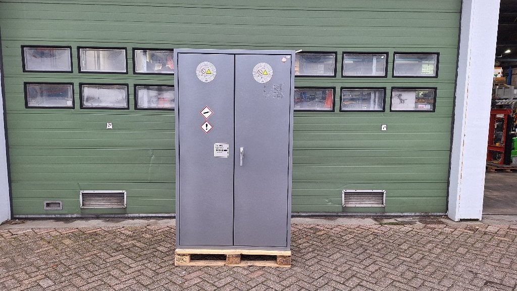 Chemicaliënkast Asecos Miljeukast voor flessen lucht/gas, Ophalen, Gebruikt, Brandkast, Industriepark 2a 9351PA Leek