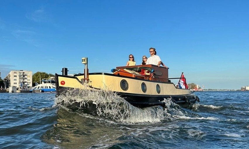 Amsterdamse sleepboot, Binnenboordmotor, Diesel, Walstroom, Zo goed als nieuw