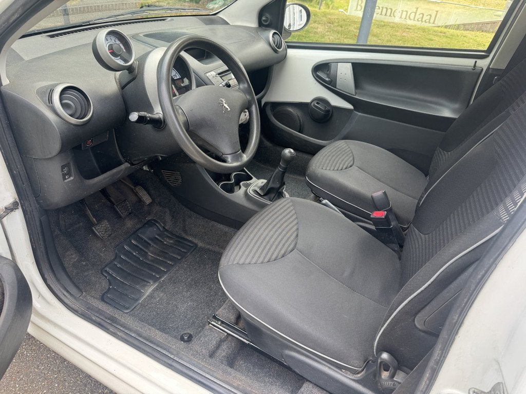 Peugeot 107 1.0 Active, AIRCO, RIJKLAAR (bj 2012), Voorwielaandrijving, Euro 5, Gebruikt, 4 stoelen