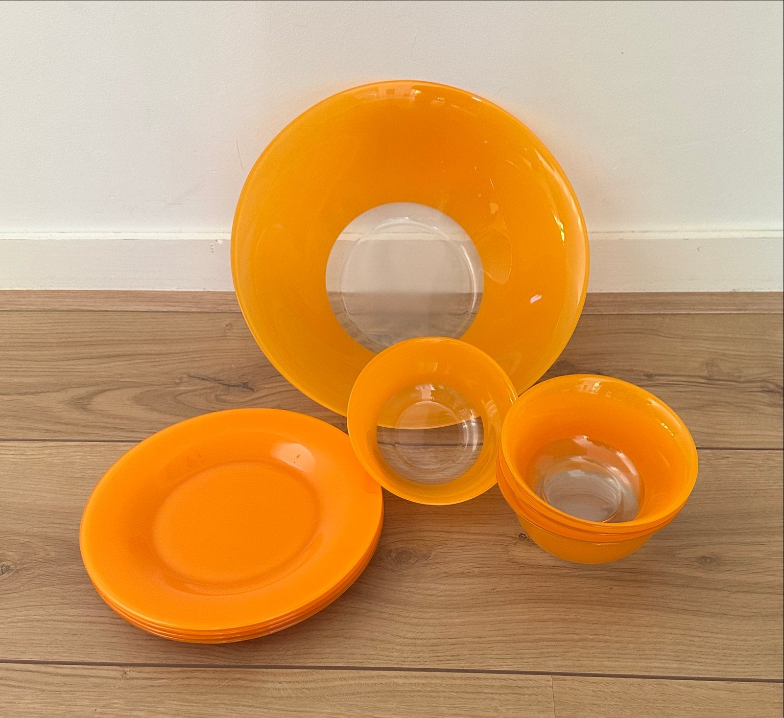 Vintage oranje glazen schalen en borden set, Overige merken, Vintage, Ophalen of Verzenden, Glas