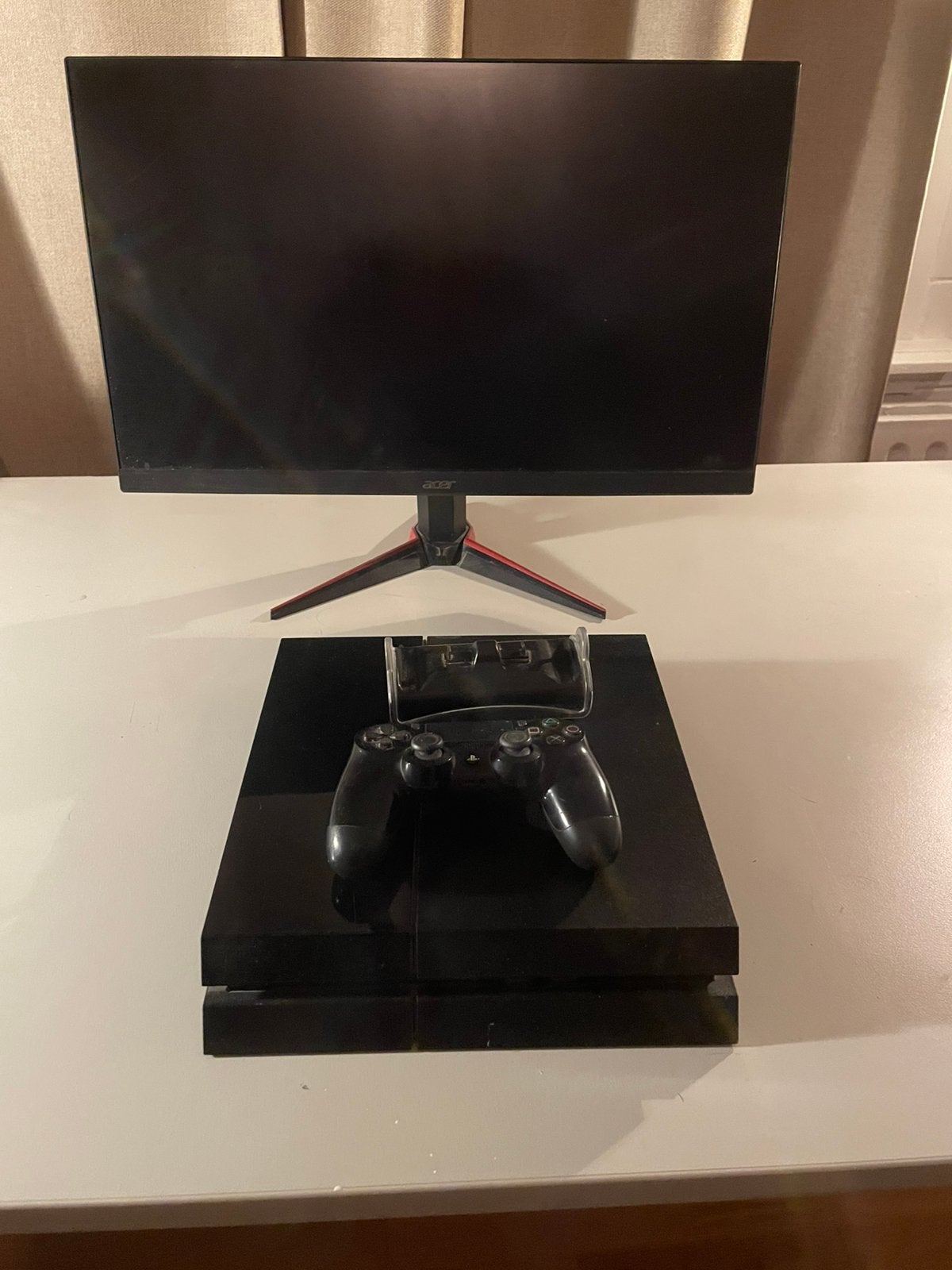Ps4 met monitor en oplaadstation, Spelcomputers en Games, Ophalen, Zo goed als nieuw, Met 1 controller, Original